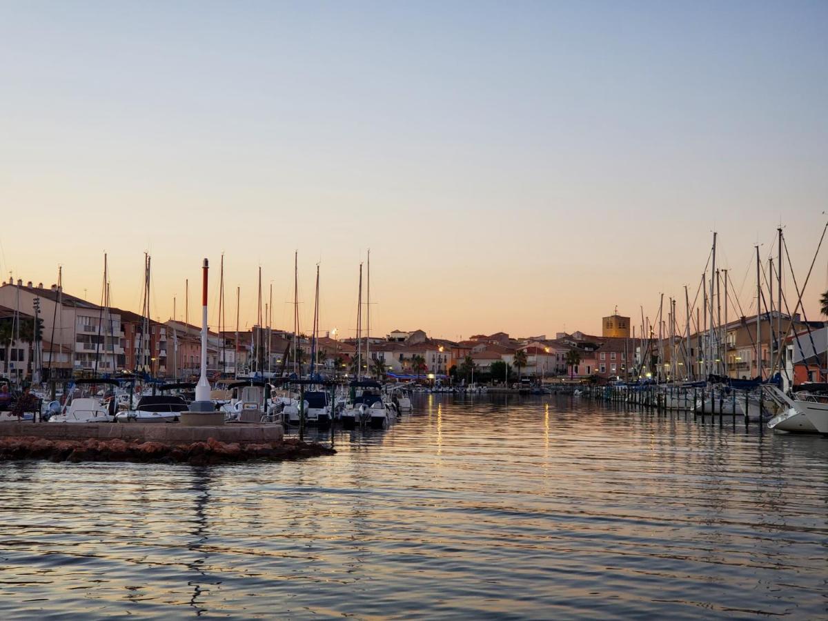 Le Vent Dans Les Voiles - Appartement Classe 4 Etoiles Mèze Kültér fotó