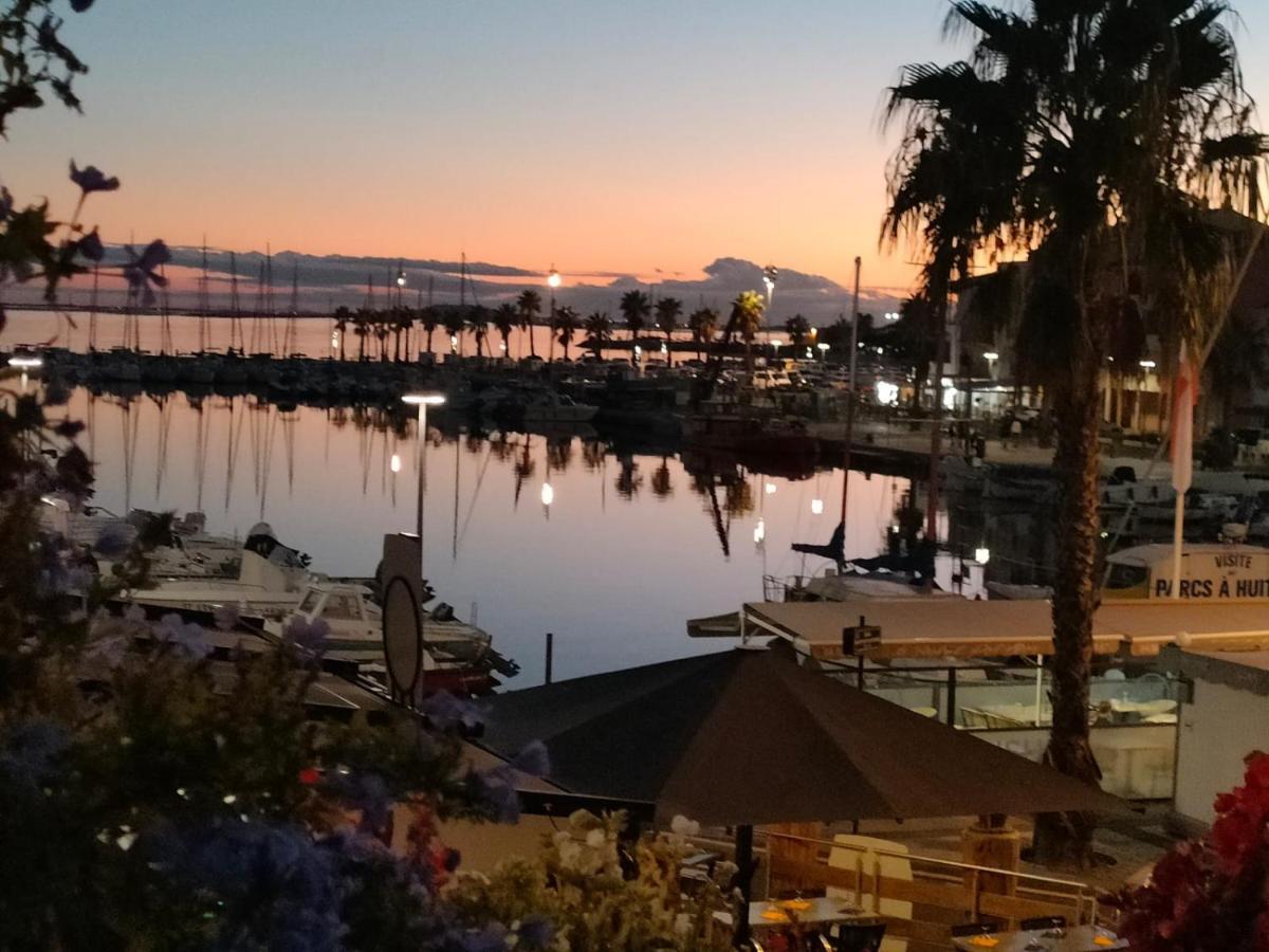 Le Vent Dans Les Voiles - Appartement Classe 4 Etoiles Mèze Kültér fotó
