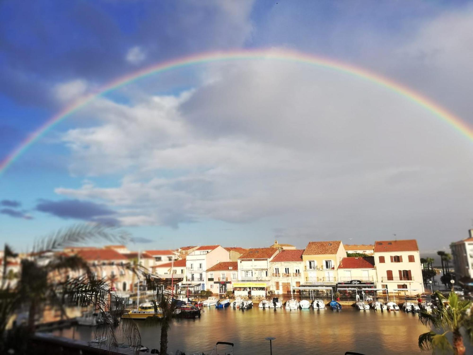 Le Vent Dans Les Voiles - Appartement Classe 4 Etoiles Mèze Kültér fotó